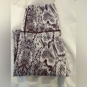 Varley White/Grey Snakeskin leggings